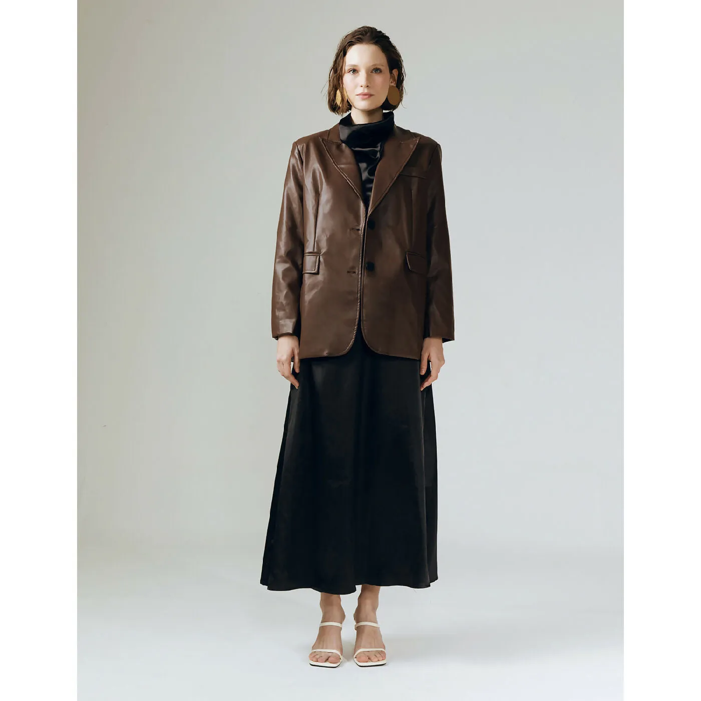 CLASSIC BROWN LEATHER BLAZER