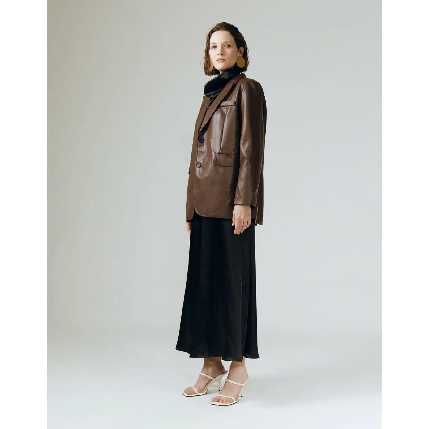 CLASSIC BROWN LEATHER BLAZER