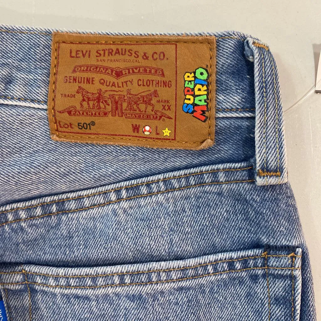 Levis x Super Mario straight leg jeans 24