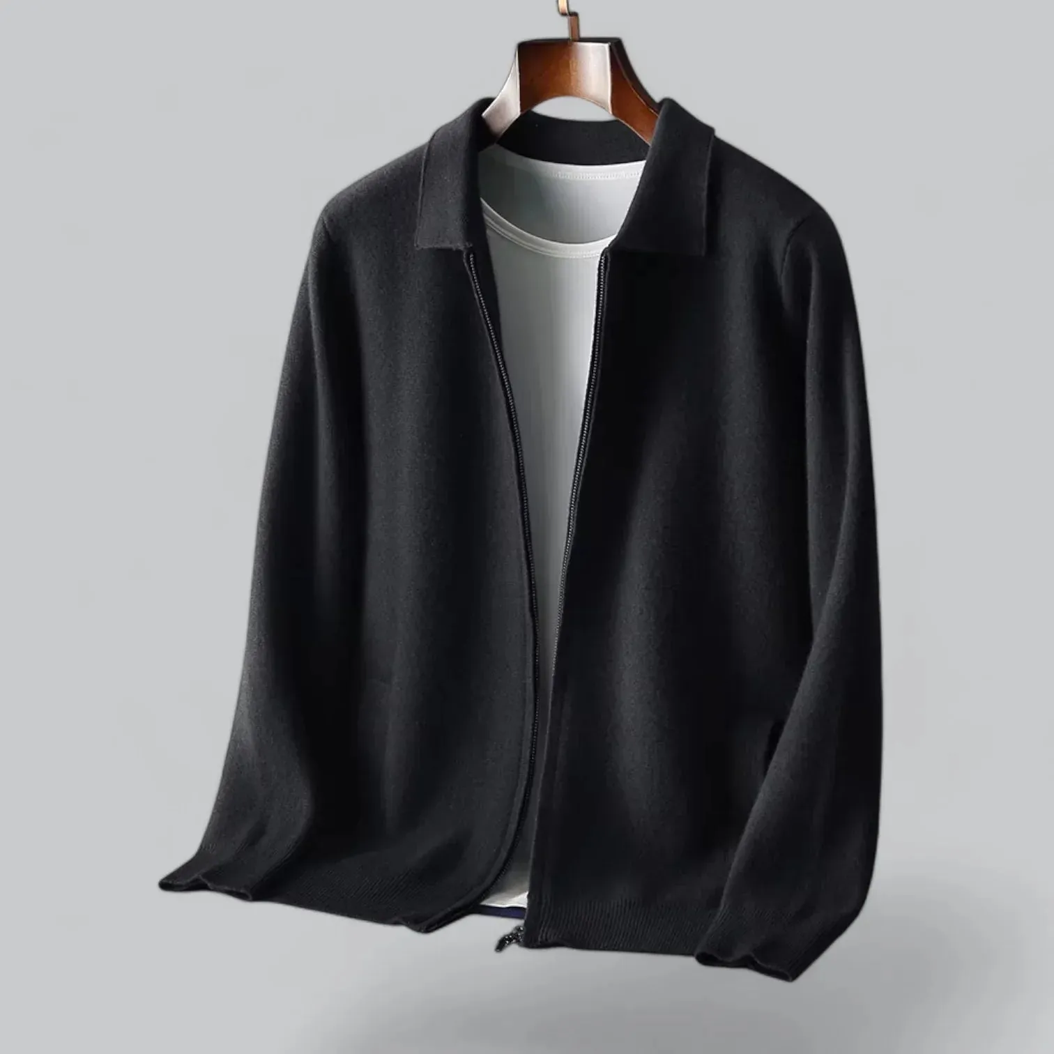 Minimalist Men's Jacket with Smooth Zipper Design