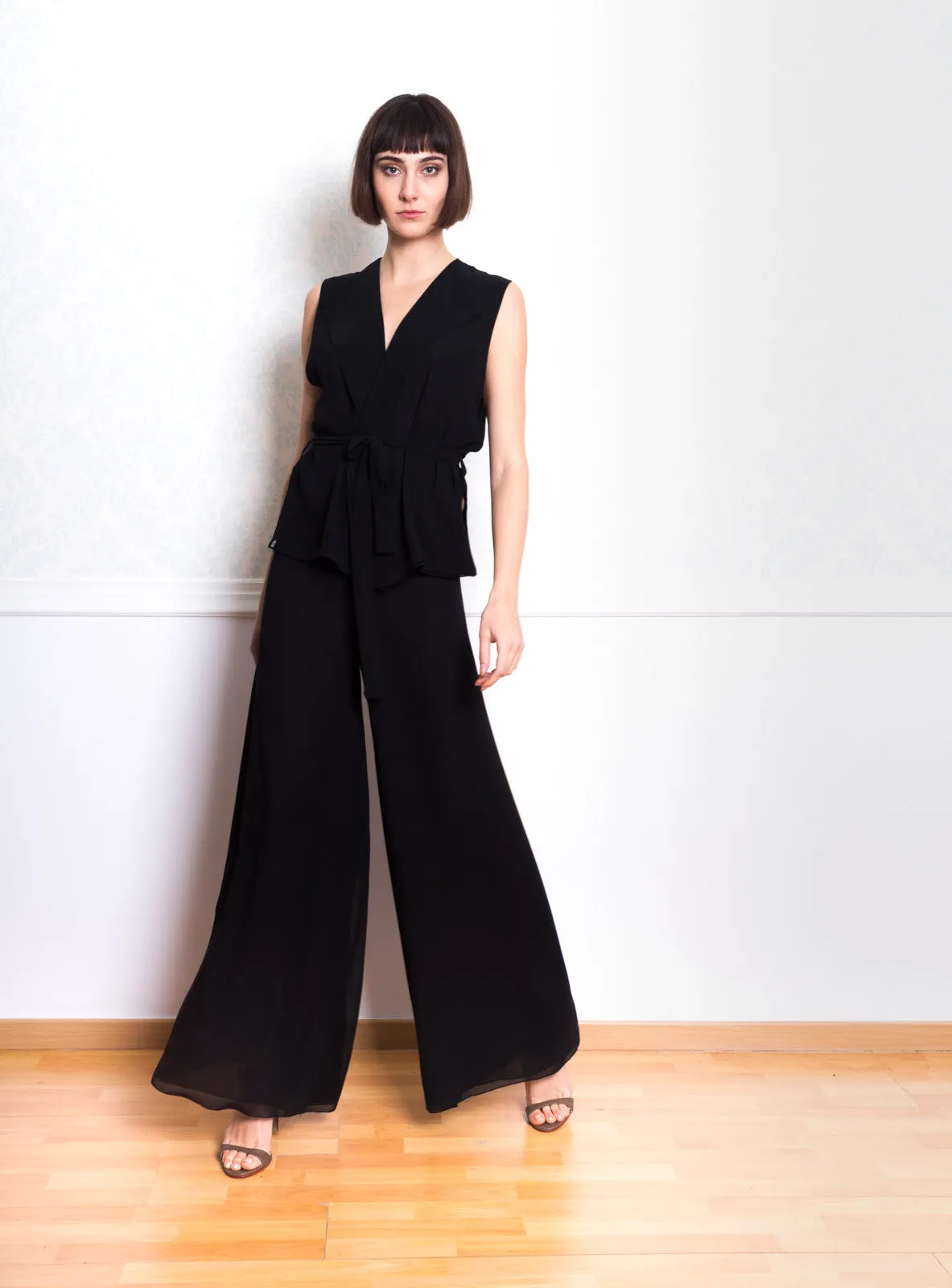 Styga Sleeveless Trench Jacket