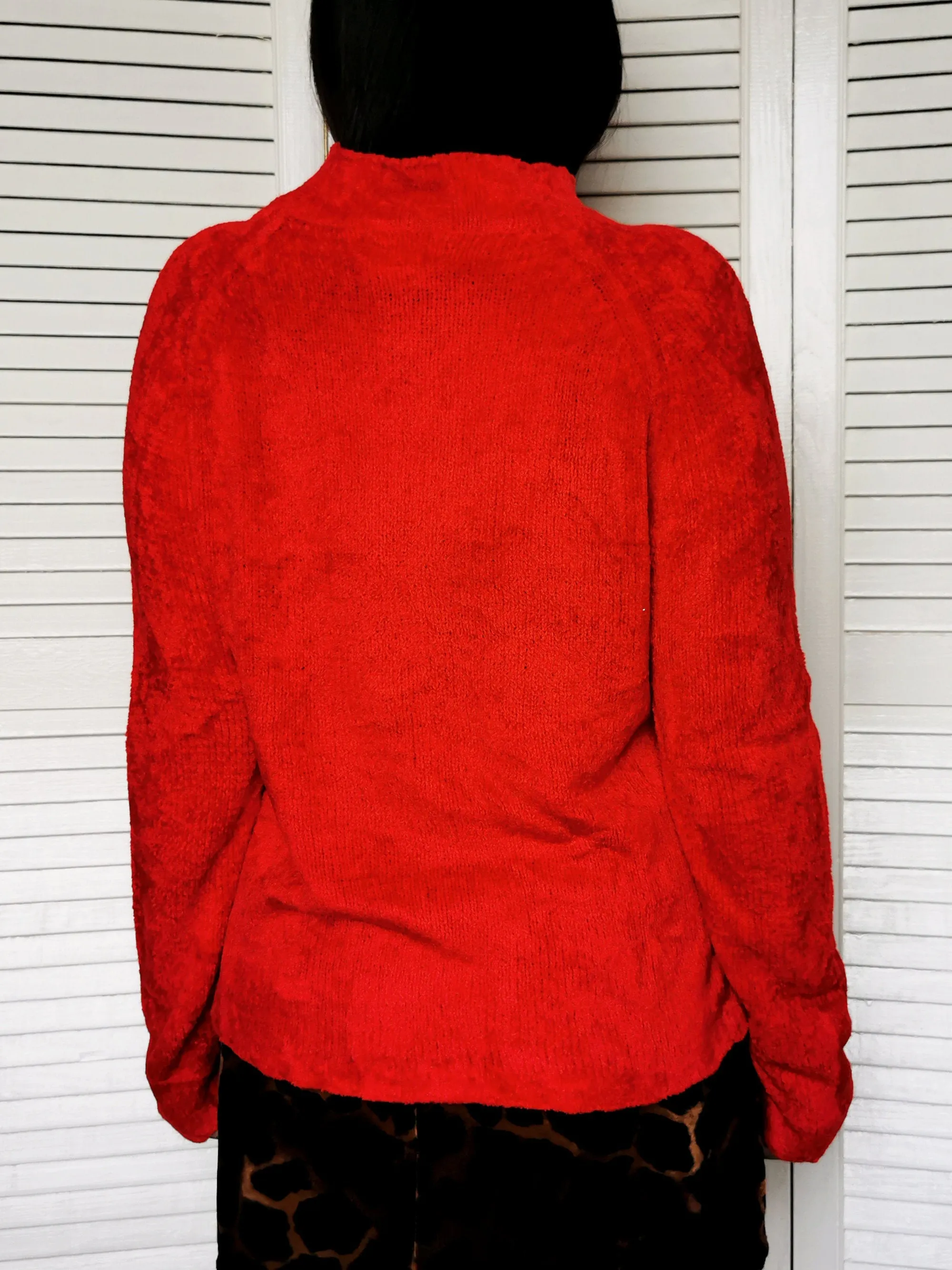 Vintage 90s minimalist fluffy jumper sweater in red
